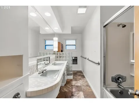 11047 E Mapleton Road Mapleton OR 97453