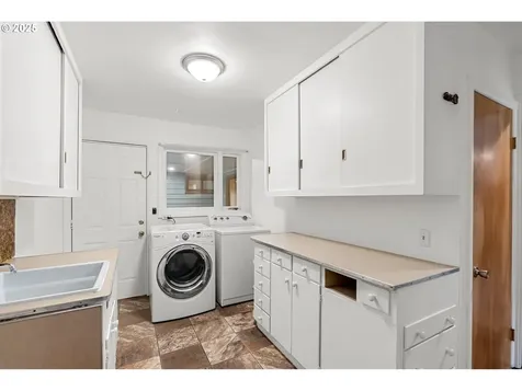 11047 E Mapleton Road Mapleton OR 97453