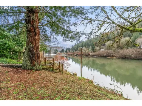 11047 E Mapleton Road Mapleton OR 97453