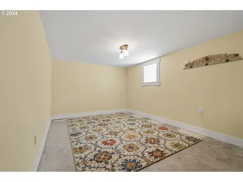 2225 NE 15th Avenue Portland OR 97212
