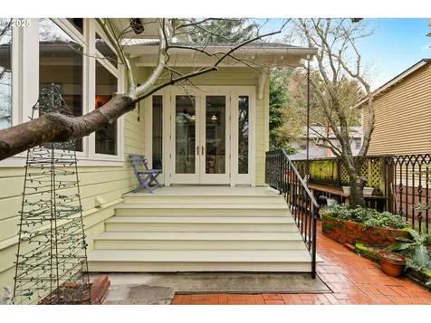 2225 NE 15th Avenue Portland OR 97212
