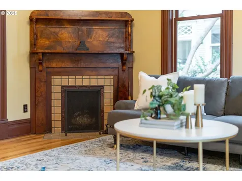 2225 NE 15th Avenue Portland OR 97212