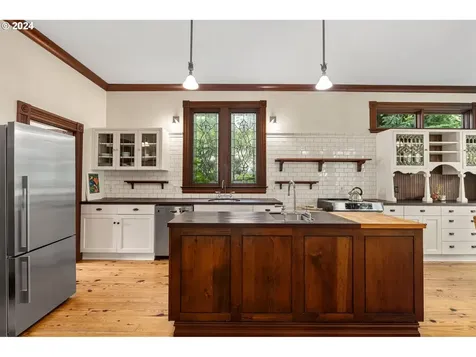 2225 NE 15th Avenue Portland OR 97212