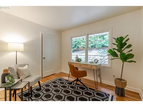 5840 SW Cheltenham Drive Portland OR 97239