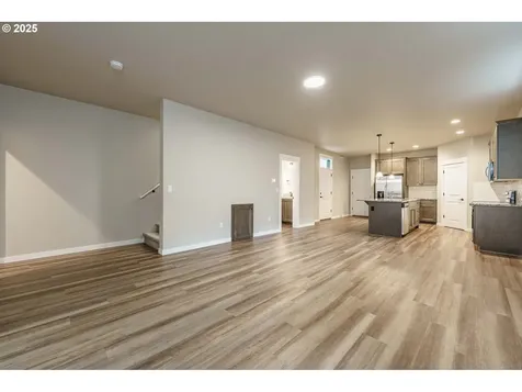 7135 S 13th Street Ridgefield WA 98642