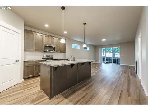 7135 S 13th Street Ridgefield WA 98642