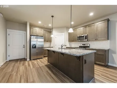 7135 S 13th Street Ridgefield WA 98642