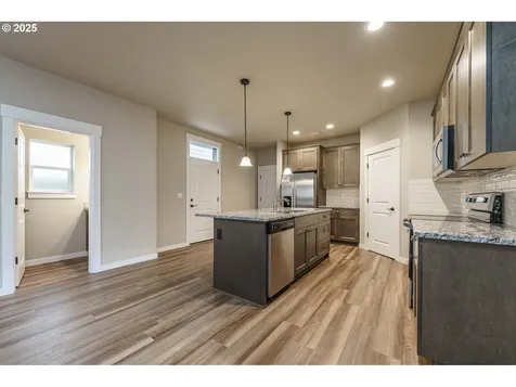 7135 S 13th Street Ridgefield WA 98642