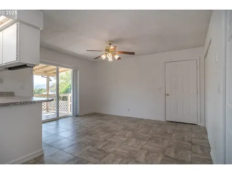 310 NW Lost Lane Winston OR 97496