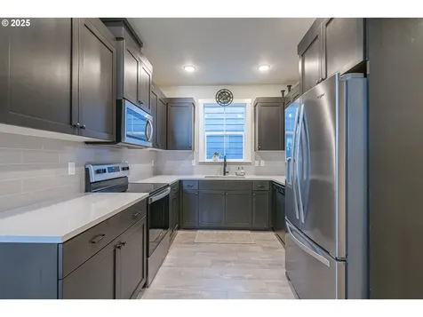 1964 Audubon Avenue SE Salem OR 97302