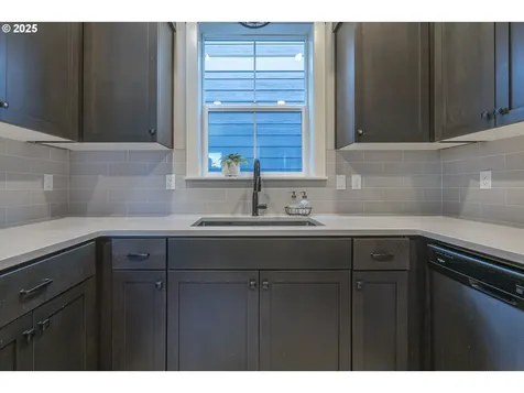1964 Audubon Avenue SE Salem OR 97302