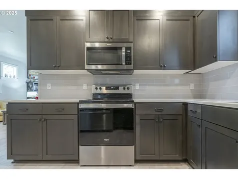 1964 Audubon Avenue SE Salem OR 97302