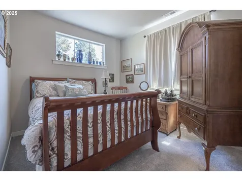1964 Audubon Avenue SE Salem OR 97302