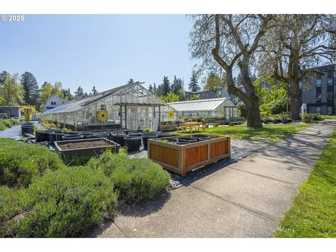 1964 Audubon Avenue SE Salem OR 97302