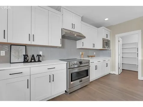 6763 SW Orchid Street Portland OR 97223