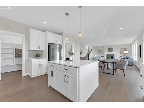 6763 SW Orchid Street Portland OR 97223