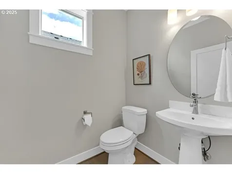 6763 SW Orchid Street Portland OR 97223