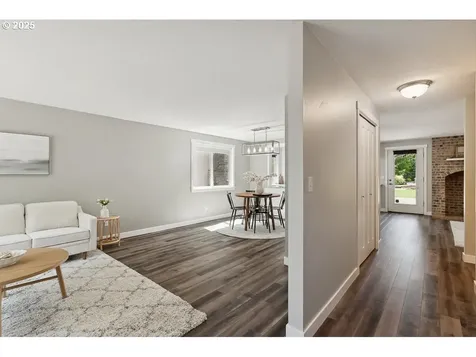 8050 SW Churchill Court Portland OR 97224