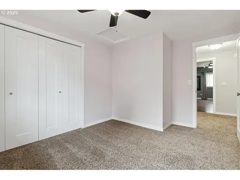 8050 SW Churchill Court Portland OR 97224
