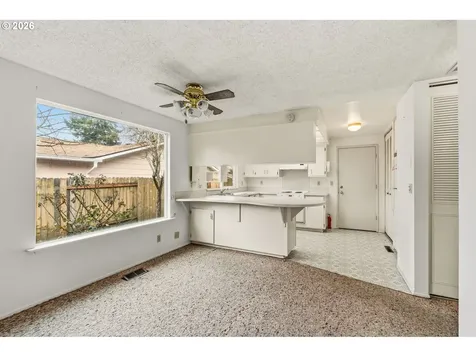 3752 Kevington Avenue Eugene OR 97405