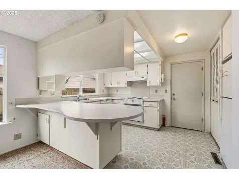 3752 Kevington Avenue Eugene OR 97405