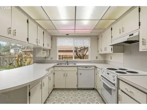 3752 Kevington Avenue Eugene OR 97405