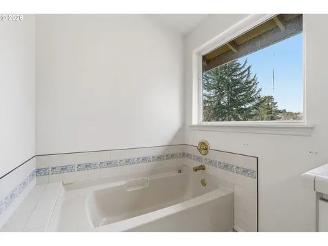 3752 Kevington Avenue Eugene OR 97405