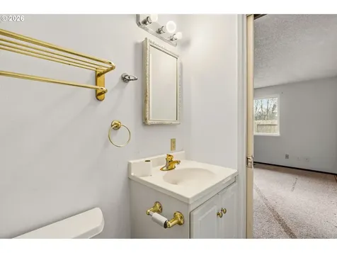 3752 Kevington Avenue Eugene OR 97405