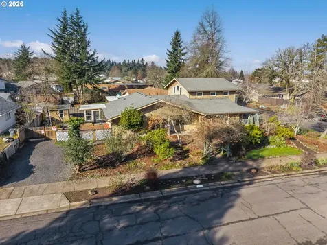 3752 Kevington Avenue Eugene OR 97405