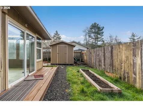 3752 Kevington Avenue Eugene OR 97405