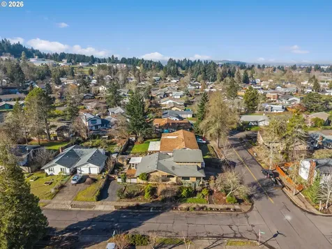 3752 Kevington Avenue Eugene OR 97405