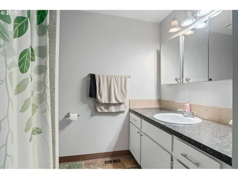 1136 1138 SW 257th Avenue Troutdale OR 97060