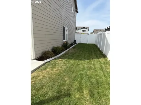 522 E Heather Avenue Hermiston OR 97838