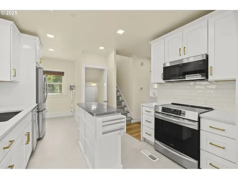 2924 NE 43rd Avenue Portland OR 97213