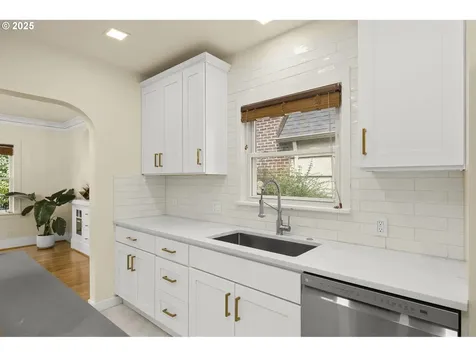2924 NE 43rd Avenue Portland OR 97213