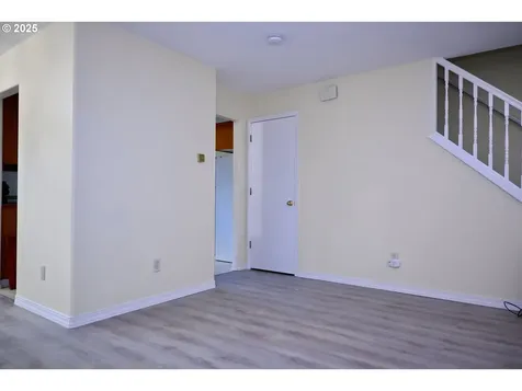 2066 SE 141st Avenue Portland OR 97233