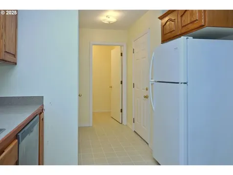 2066 SE 141st Avenue Portland OR 97233
