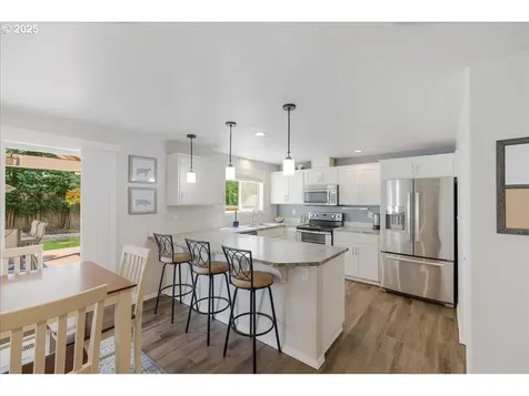 1133 7th Street Lafayette OR 97127
