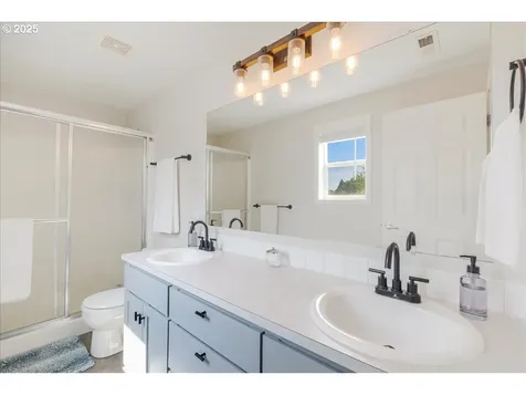 1133 7th Street Lafayette OR 97127