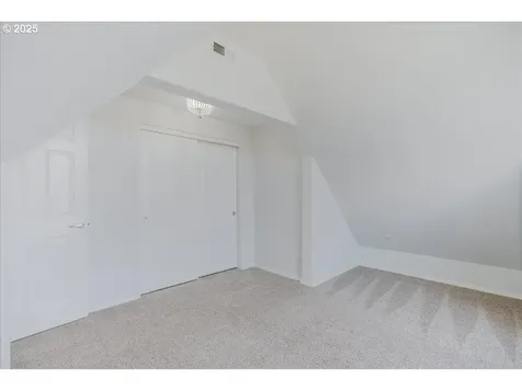 1133 7th Street Lafayette OR 97127