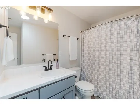 1133 7th Street Lafayette OR 97127