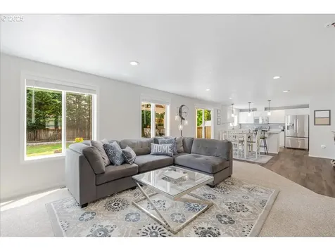 1133 7th Street Lafayette OR 97127