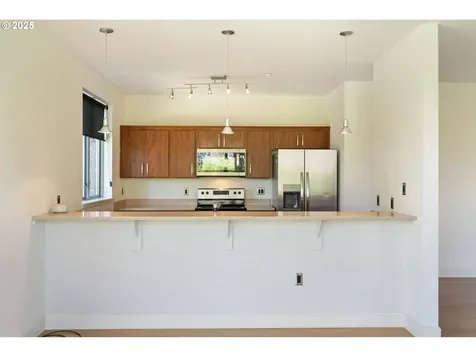 1125 NW 9th Avenue Portland OR 97209