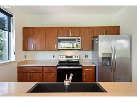 1125 NW 9th Avenue Portland OR 97209