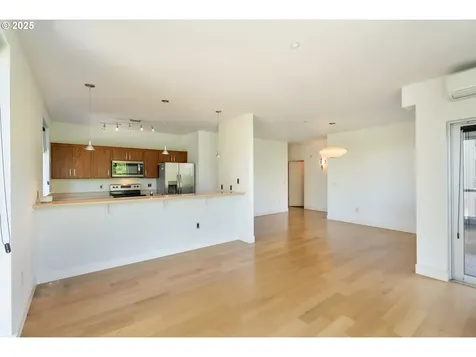 1125 NW 9th Avenue Portland OR 97209