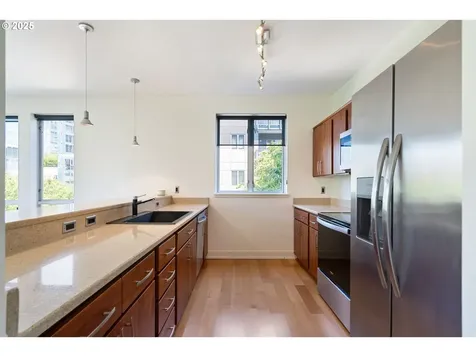1125 NW 9th Avenue Portland OR 97209