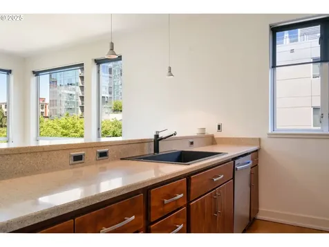 1125 NW 9th Avenue Portland OR 97209