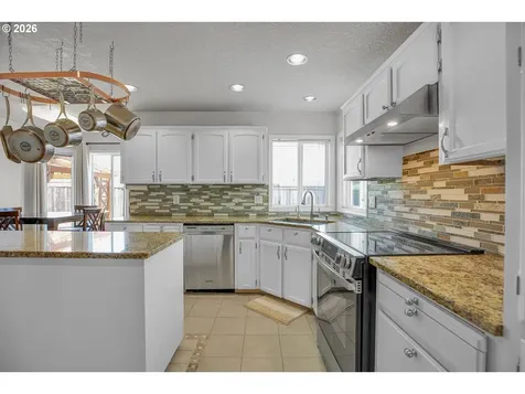 565 NE Lenox Street Hillsboro OR 97124