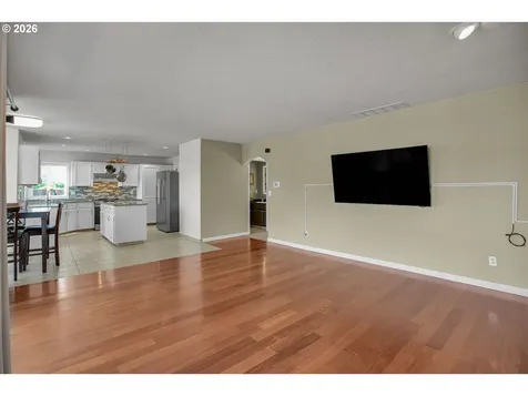 565 NE Lenox Street Hillsboro OR 97124