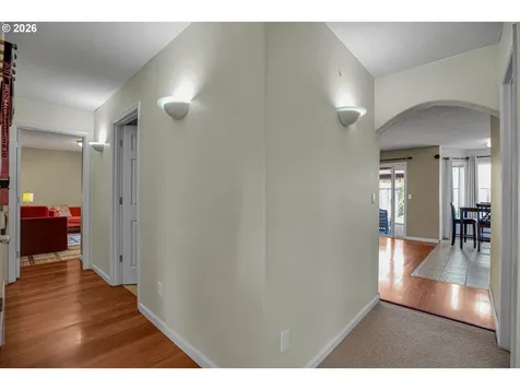 565 NE Lenox Street Hillsboro OR 97124